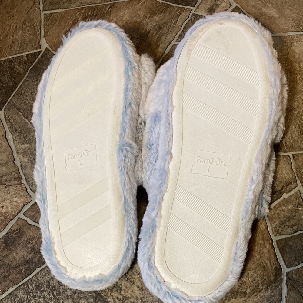 New Fuzzy Faux Fur Open Toe Crisscross House Slippers- Multiple Colors & Sizes - Picture 14 of 14